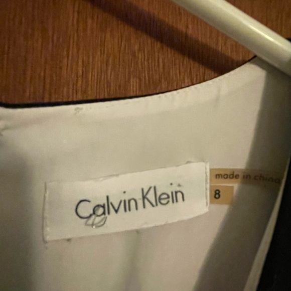 Elegant Black and White Sleeveless Dress. Calvin Klein - Picture 5 of 9